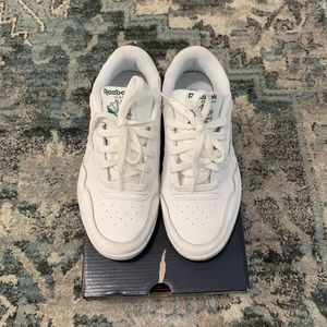 Womens Reebok - Club Memt Sneaker ‼️